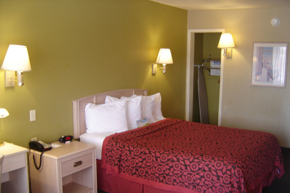 Hotel Days By Wyndham
